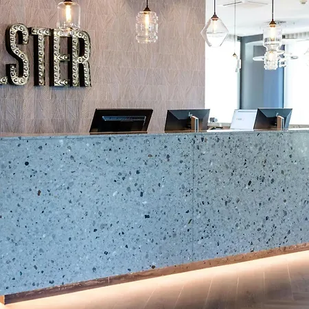 Motel One Hamburg-Alster-3